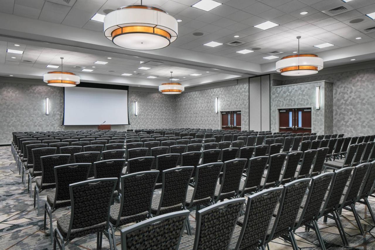 Courtyard Des Moines Ankeny Hotel Exterior photo