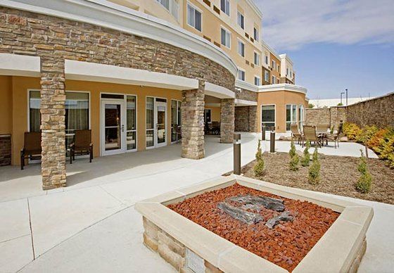 Courtyard Des Moines Ankeny Hotel Exterior photo